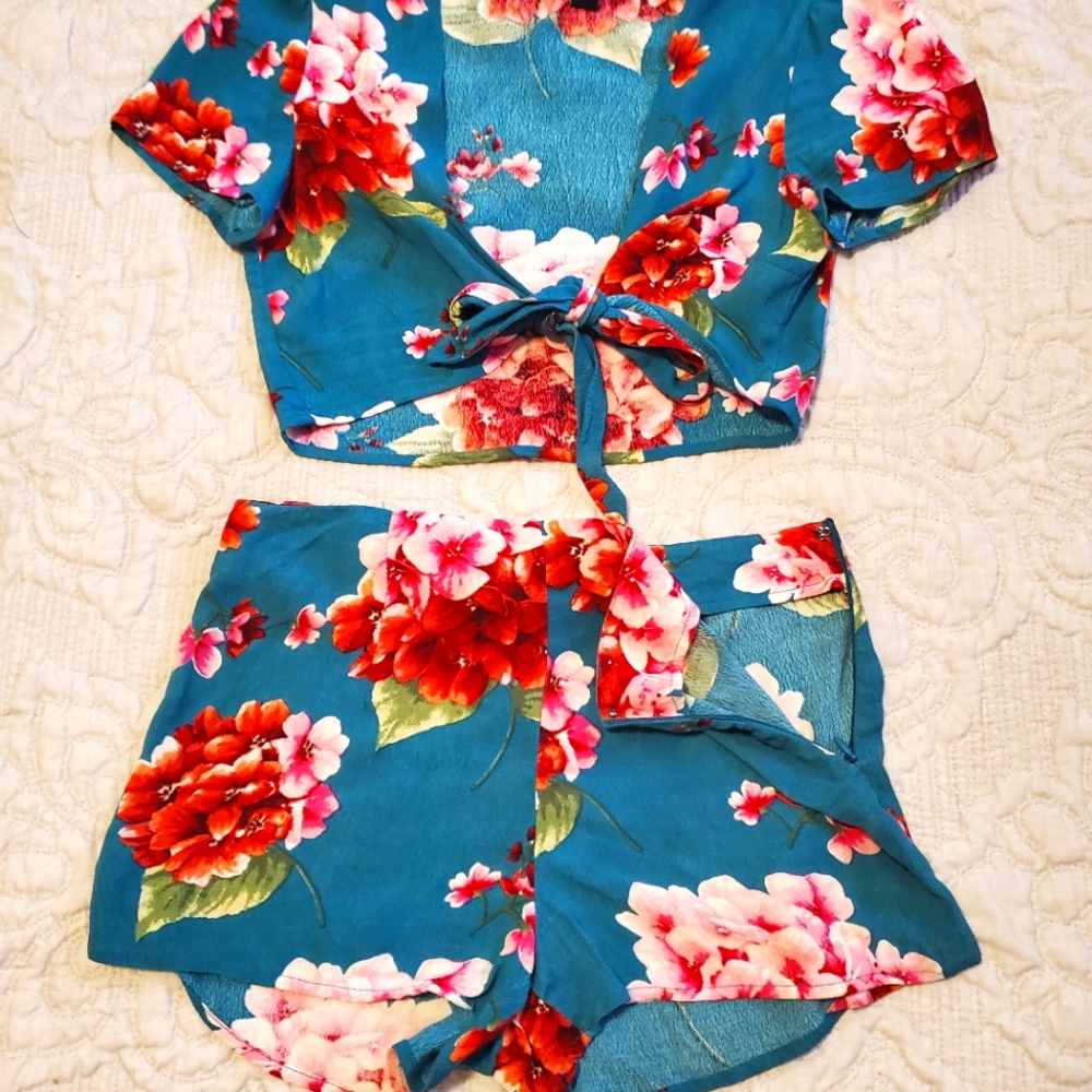 Forever21 Floral High Waist and Crop Top Set S